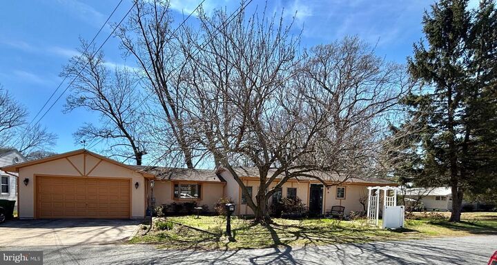 Property Photo:  118 Lakeview  DE 19901 