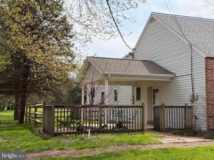 Property Photo:  195 E Yellowbreeches Road  PA 17015 