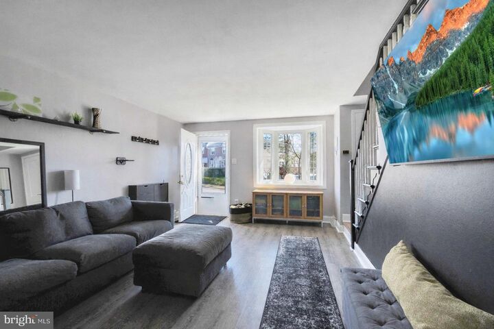 Property Photo:  437 Park Drive  PA 19036 