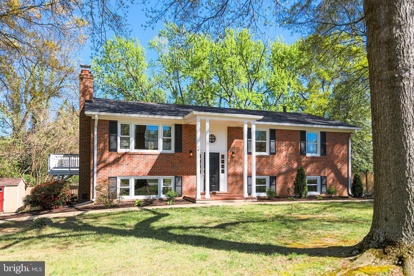 Property Photo:  7200 Popkins Farm Road  VA 22306 
