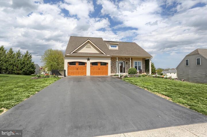 Property Photo:  365 Lynne Drive  PA 17347 