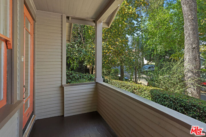 Property Photo:  1448 Angelus Ave  CA 90026 