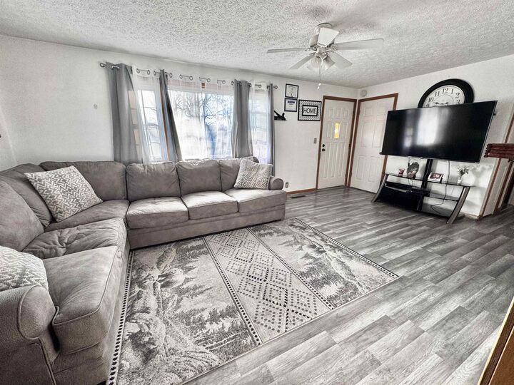 Property Photo:  753 10th Avenue  NE 68601 