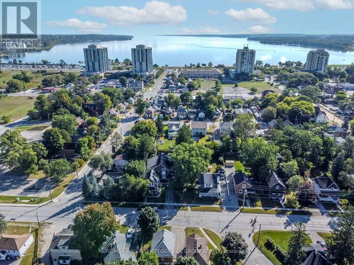 Property Photo:  81 Innisfil Street  ON L4N 3E3 