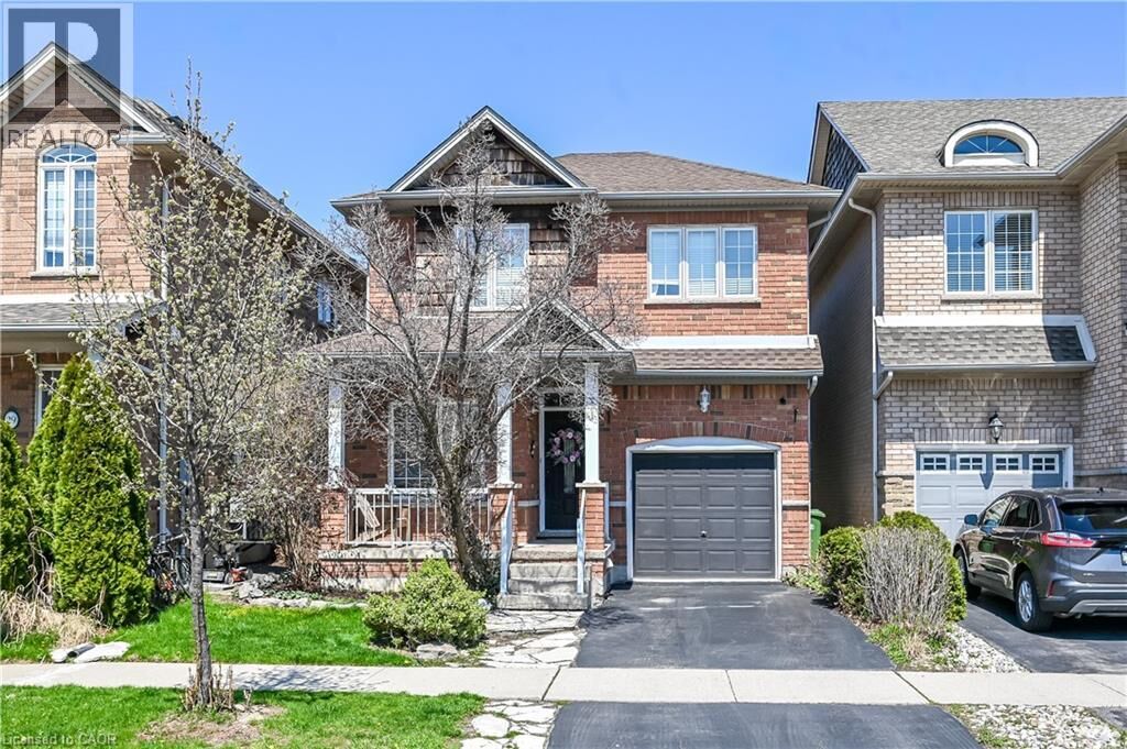 Property Photo: 33 Panorama Way ON L8E 6C6