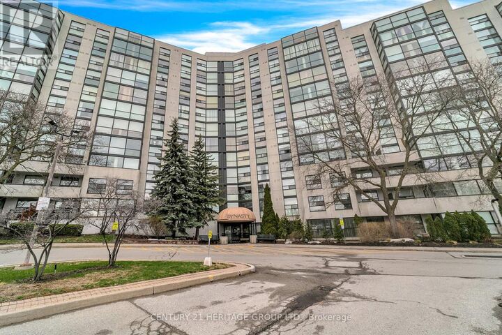 Property Photo: 30 Harding Boulevard West 806 ON L4C 9M3