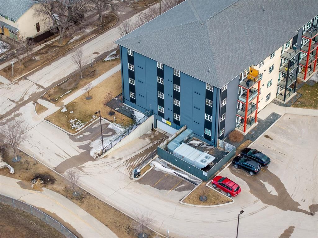 Photo de la propriété:  670 Hugo Street South  MB R3L 0P8 