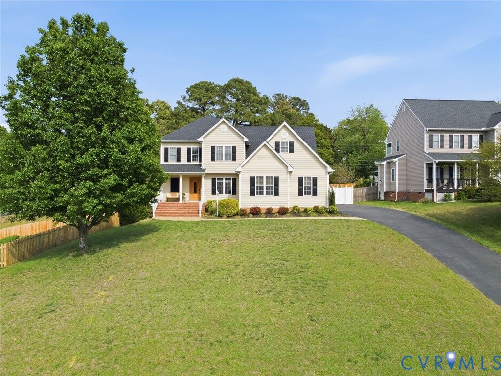 Property Photo:  8124 Castle Grove Drive  VA 23111 
