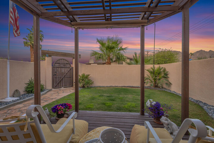 Property Photo:  53965 Avenida Madero  CA 92253 