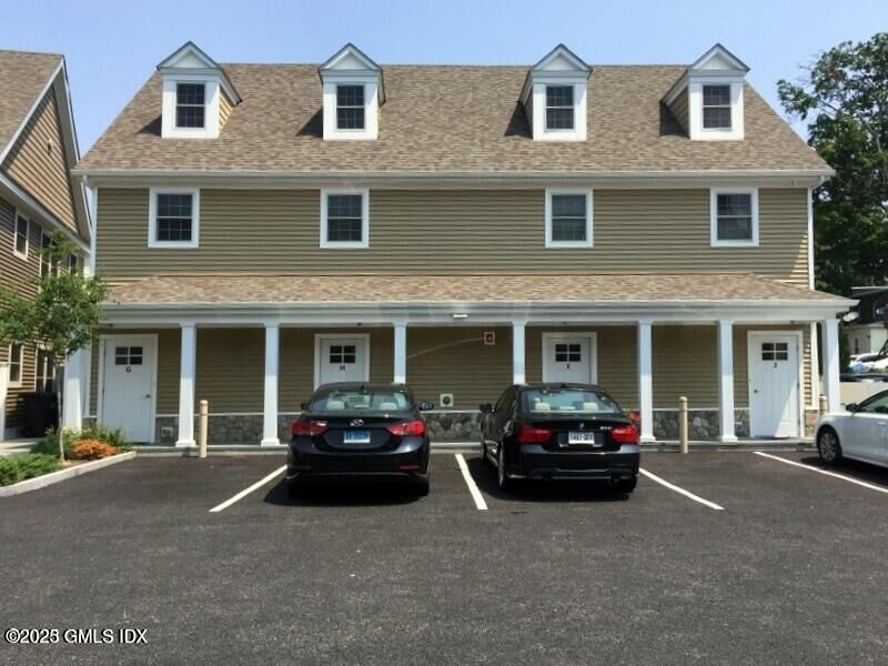 Property Photo:  180 Hamilton Avenue H  CT 06830 