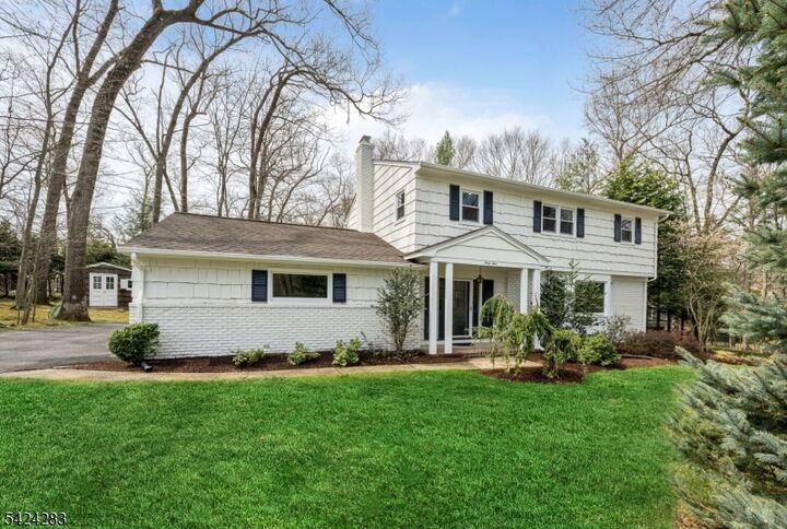 Property Photo:  44 Deerfield Ter  NJ 07430 