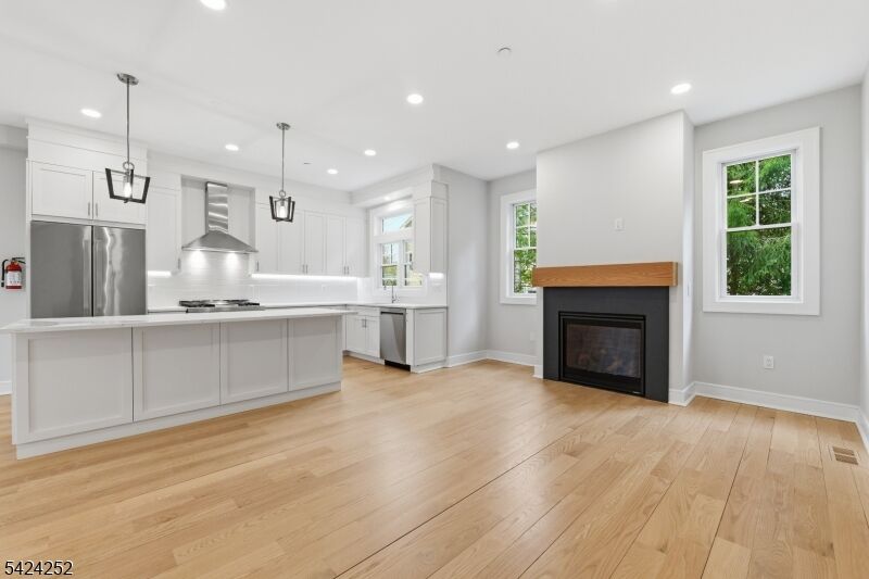 Property Photo:  603 Springfield Ave 101  NJ 07901 