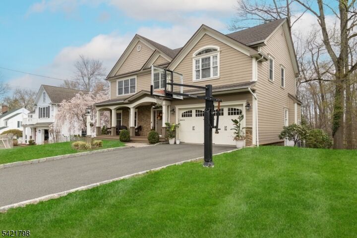 Property Photo:  29 Sunnywood Dr  NJ 07090 