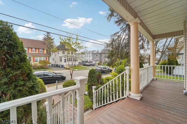 Property Photo:  50 Riggs Pl 2  NJ 07052 