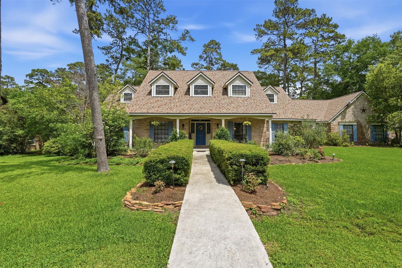 Property Photo:  587 Melmont Street  TX 77302 