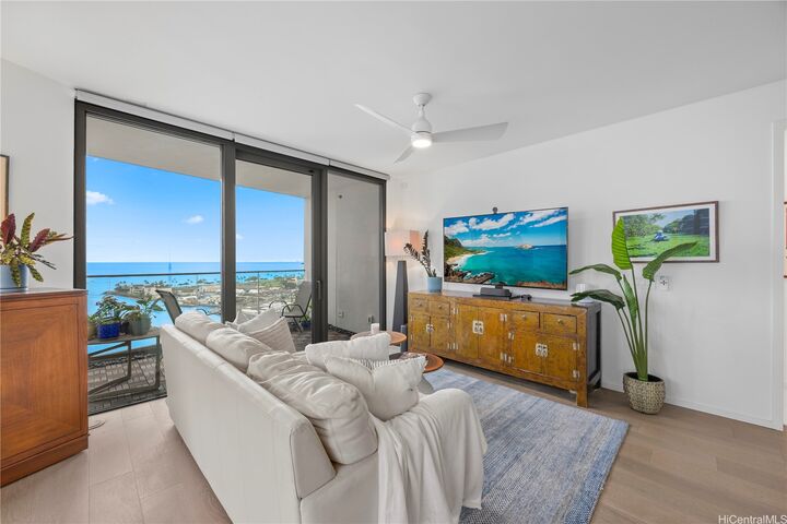 Property Photo:  1000 Auahi Street 2100  HI 96814 