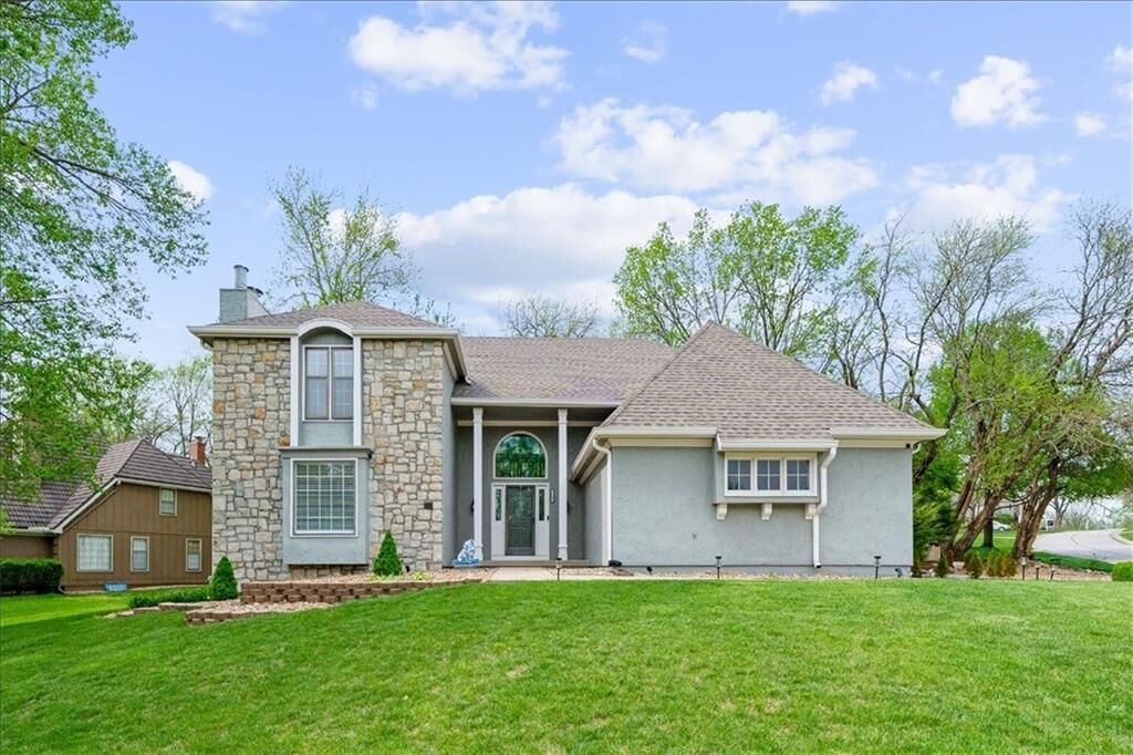 Property Photo: 4300 W 125th Terrace KS 66209