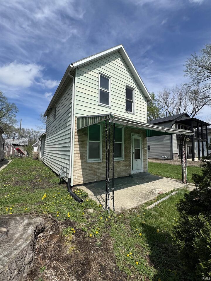 Property Photo:  1318 Burgess Street  IN 46808 