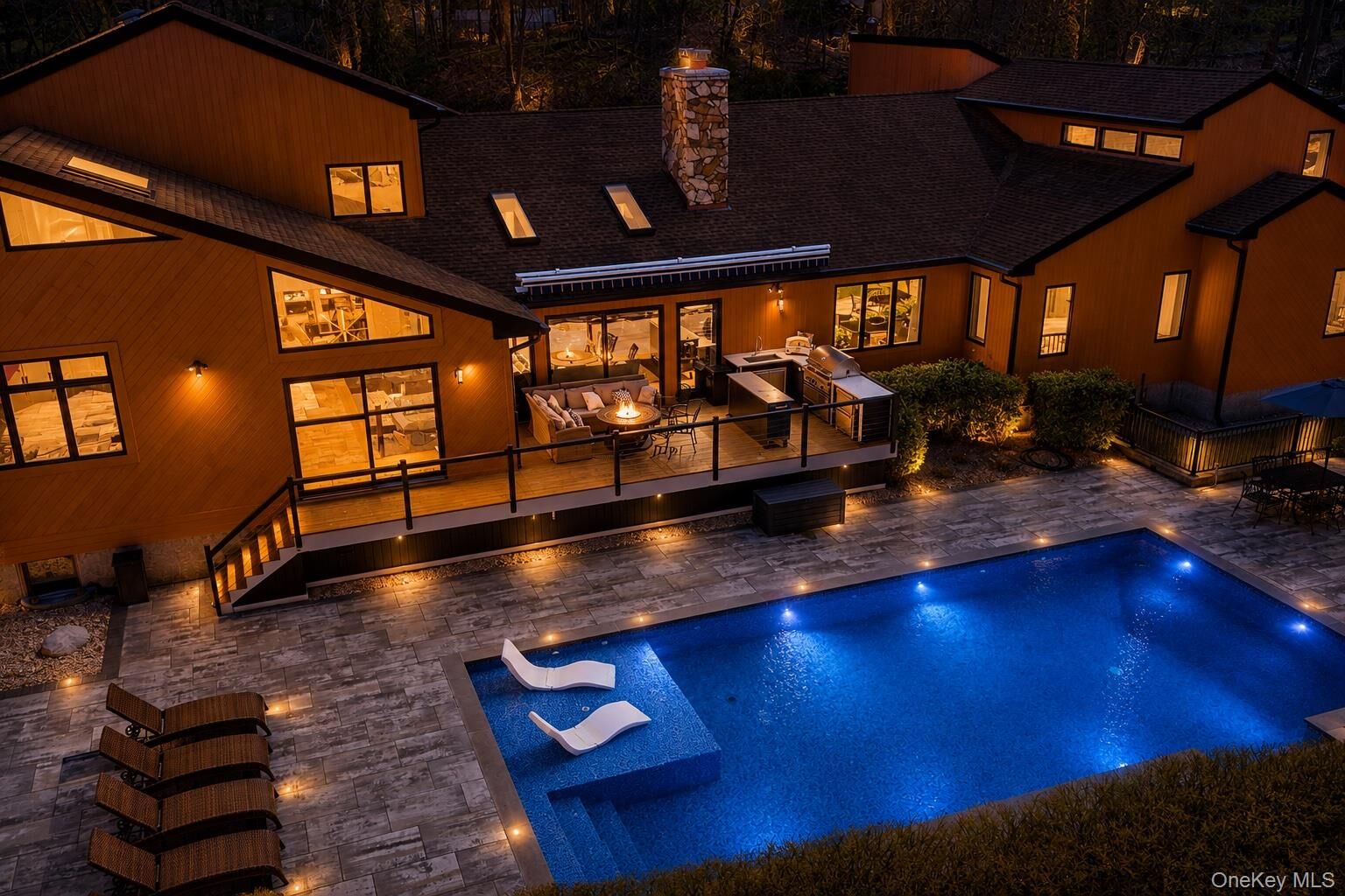 Property Photo:  9 Watercrest Court  NY 11780 