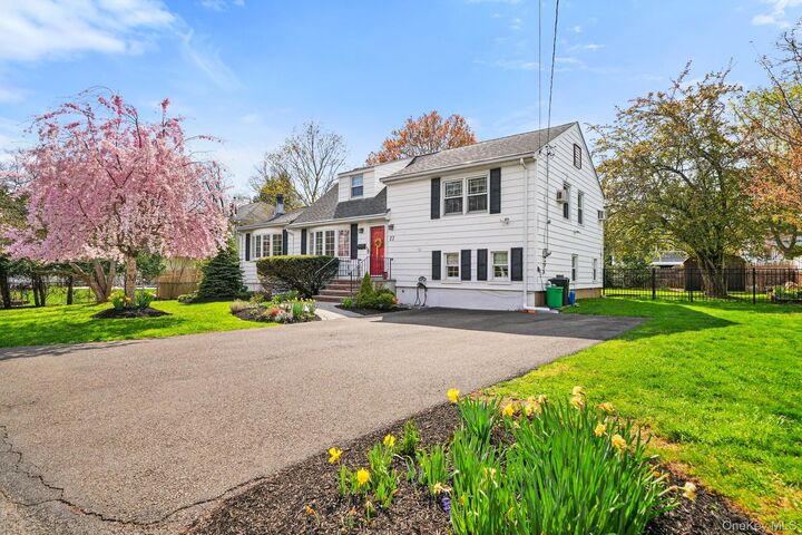 Property Photo:  22 Grand Avenue  NY 10983 