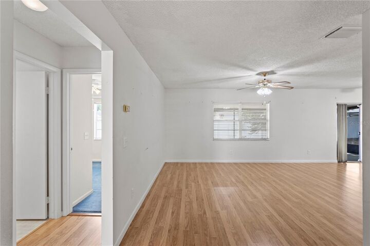 Property Photo:  9247 Camino Villa Boulevard  FL 33635 