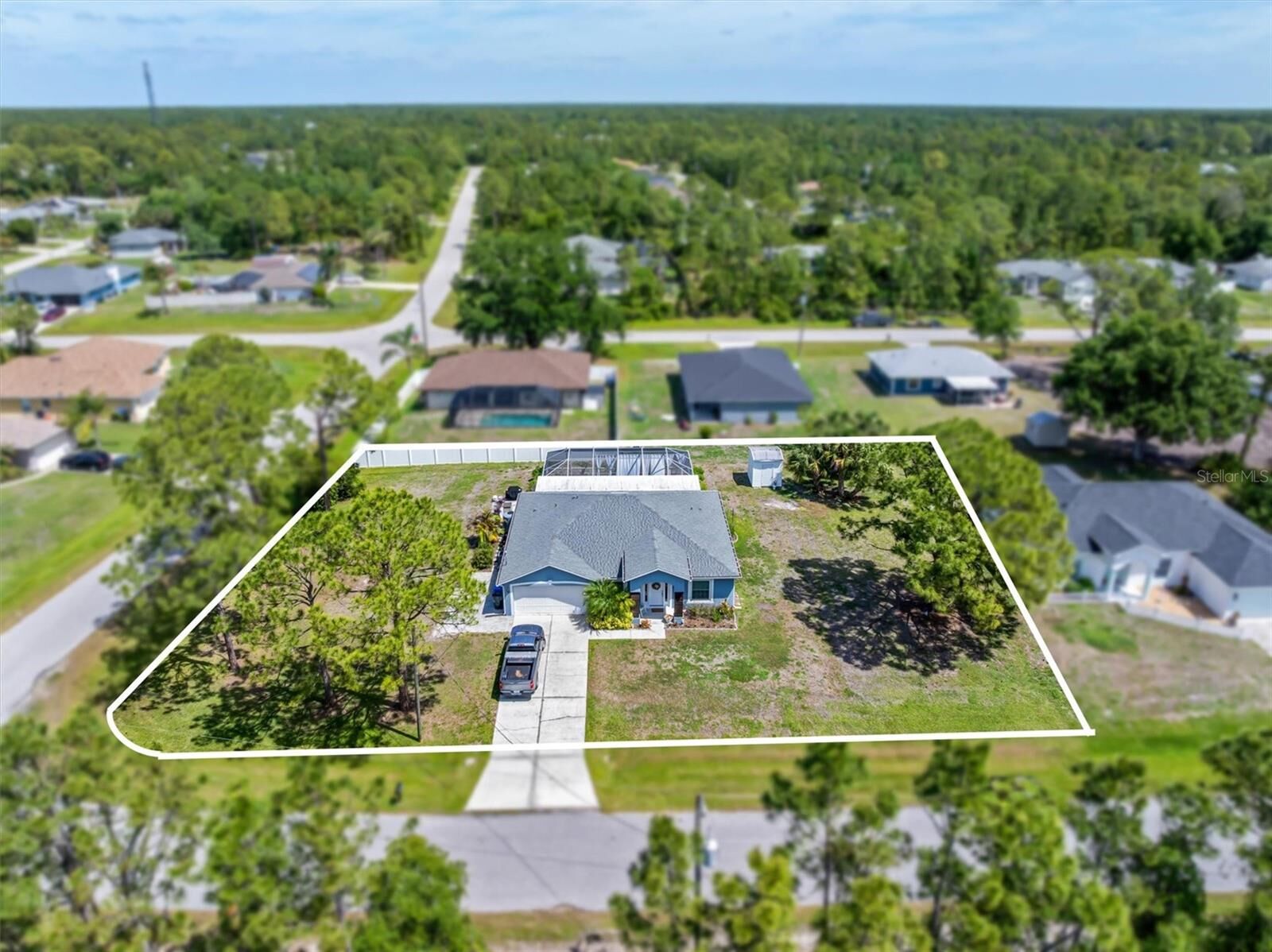 Property Photo:  6680 Cammer Avenue  FL 34291 