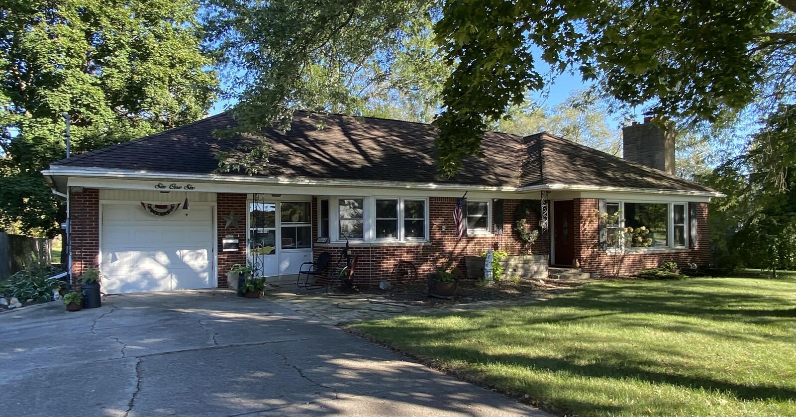 Property Photo:  616 S Stewart Avenue  MI 49412 