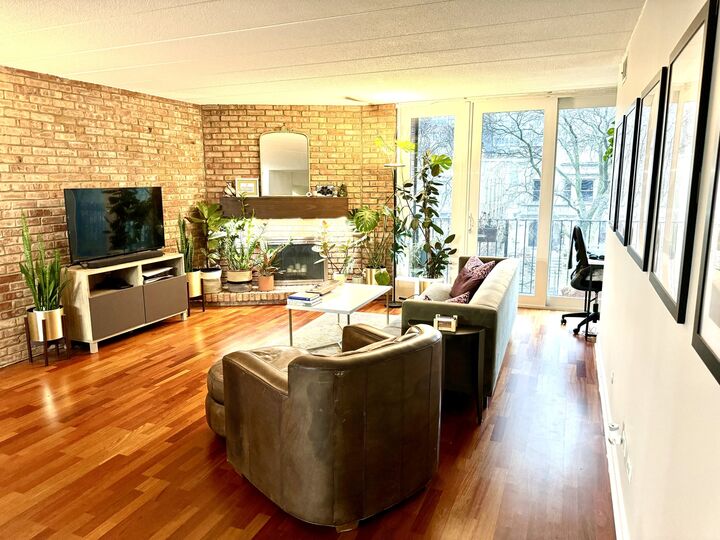 Property Photo:  651 W Sheridan Road 3C  IL 60613 