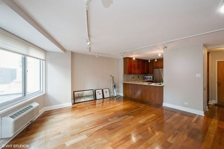 Property Photo:  211 E Ohio Street 816  IL 60611 