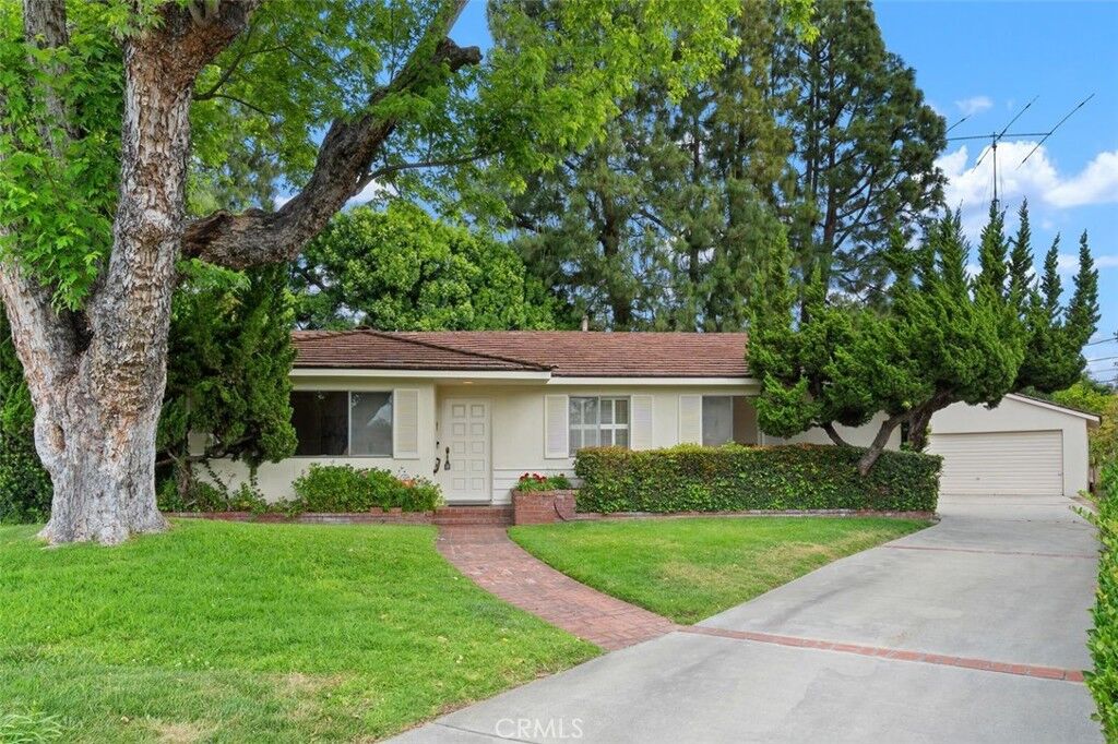 Property Photo:  2220 Sewanee Lane  CA 91007 