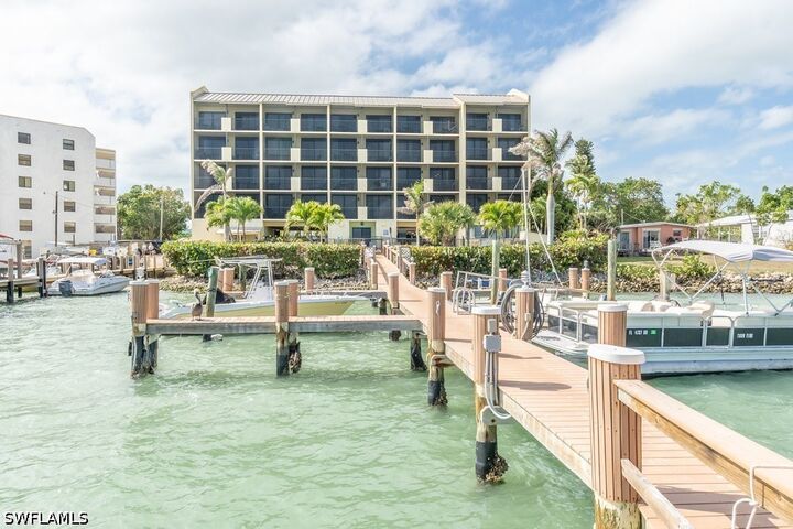 Property Photo:  10 Tampa Place 502  FL 34135 