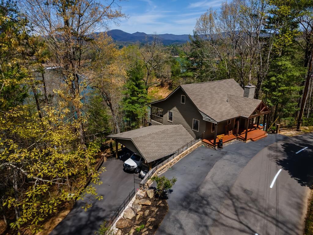 Property Photo:  1227 Village Road  NC 28906 