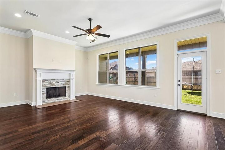 Property Photo:  854 Capistrano Court  LA 70433 