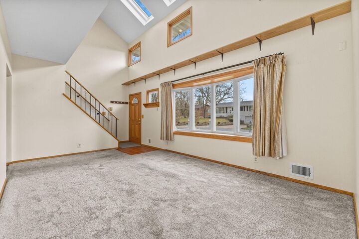 Property Photo:  707 50 1/2 Avenue NE  MN 55421 