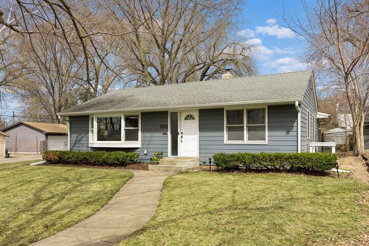 Property Photo: 1963 Yorkshire Court MN 55116