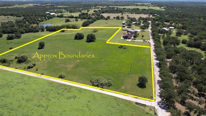 Property Photo:  1438 Kite Road  TX 76067 