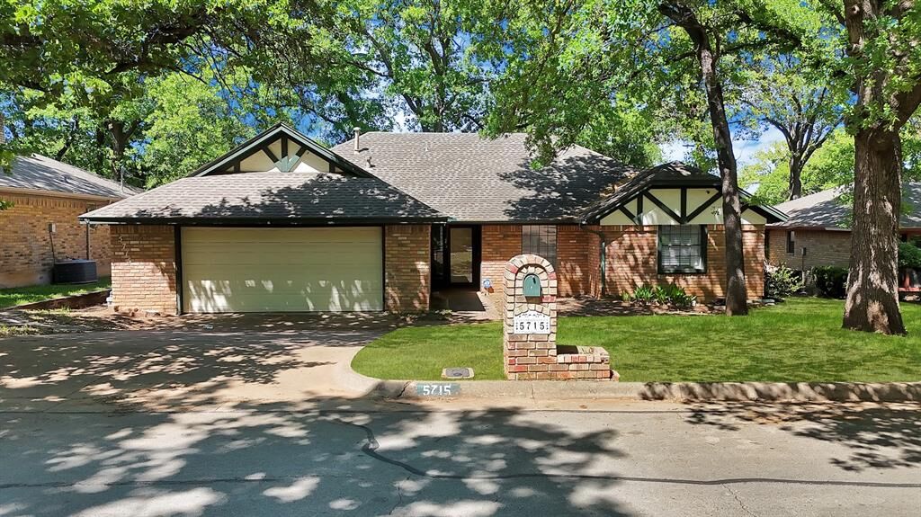 Property Photo:  5715 Trail Crest Drive  TX 76017 