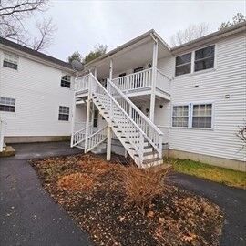 Property Photo: 17 Wysocki Dr 57 MA 01571
