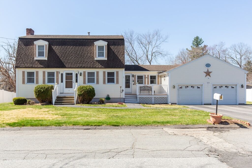 Property Photo:  5 Cedar Grove Ave  MA 01879 