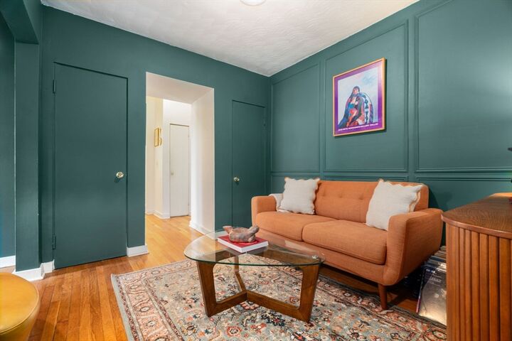 Property Photo: 1404 Commonwealth Ave 17 MA 02135