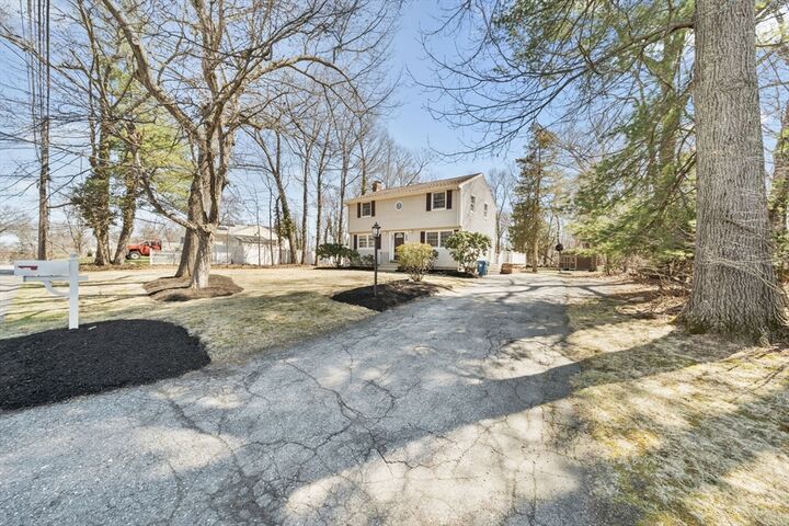 Property Photo: 10 Hearthstone Dr MA 01803