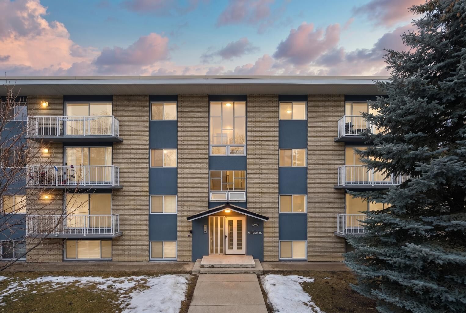 Property Photo:  525 22 Avenue SW 401  AB T2S 0H5 
