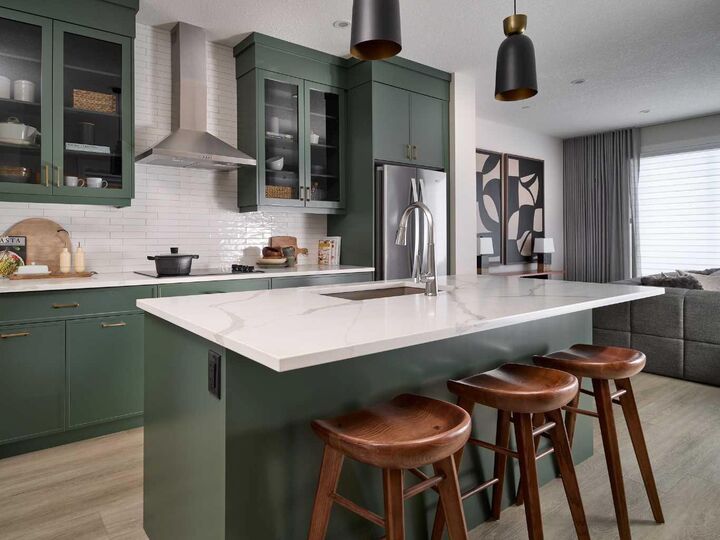 Property Photo: 124 Royston Gardens NW AB T3L 0P1