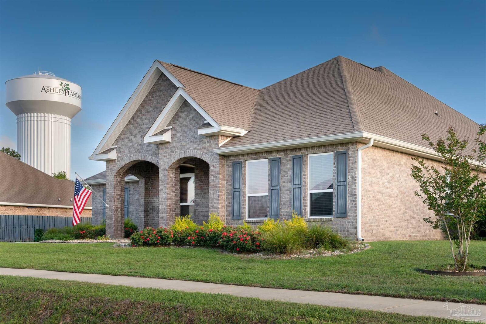 Property Photo:  2759 Gemstone Cir  FL 32571 