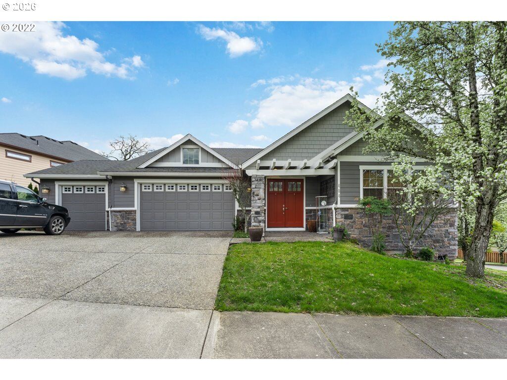 Property Photo:  404 N X St  WA 98671 