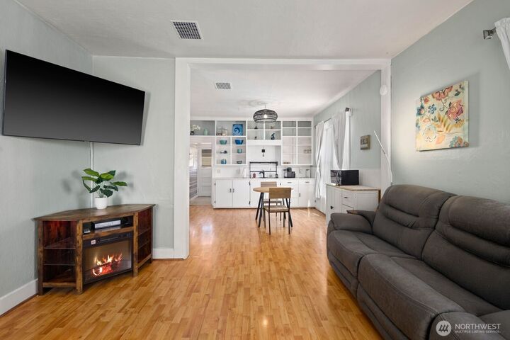 Property Photo: 1909 24th Street WA 98201