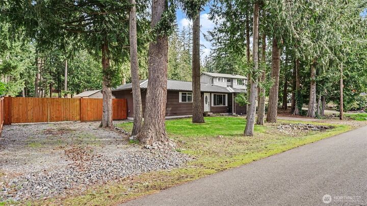 Property Photo:  18604  68th Street  WA 98391 