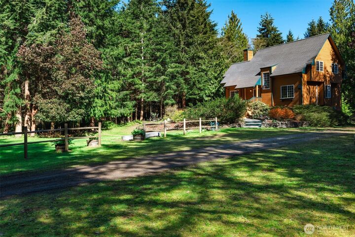 Property Photo: 931 Jolie Way WA 98368