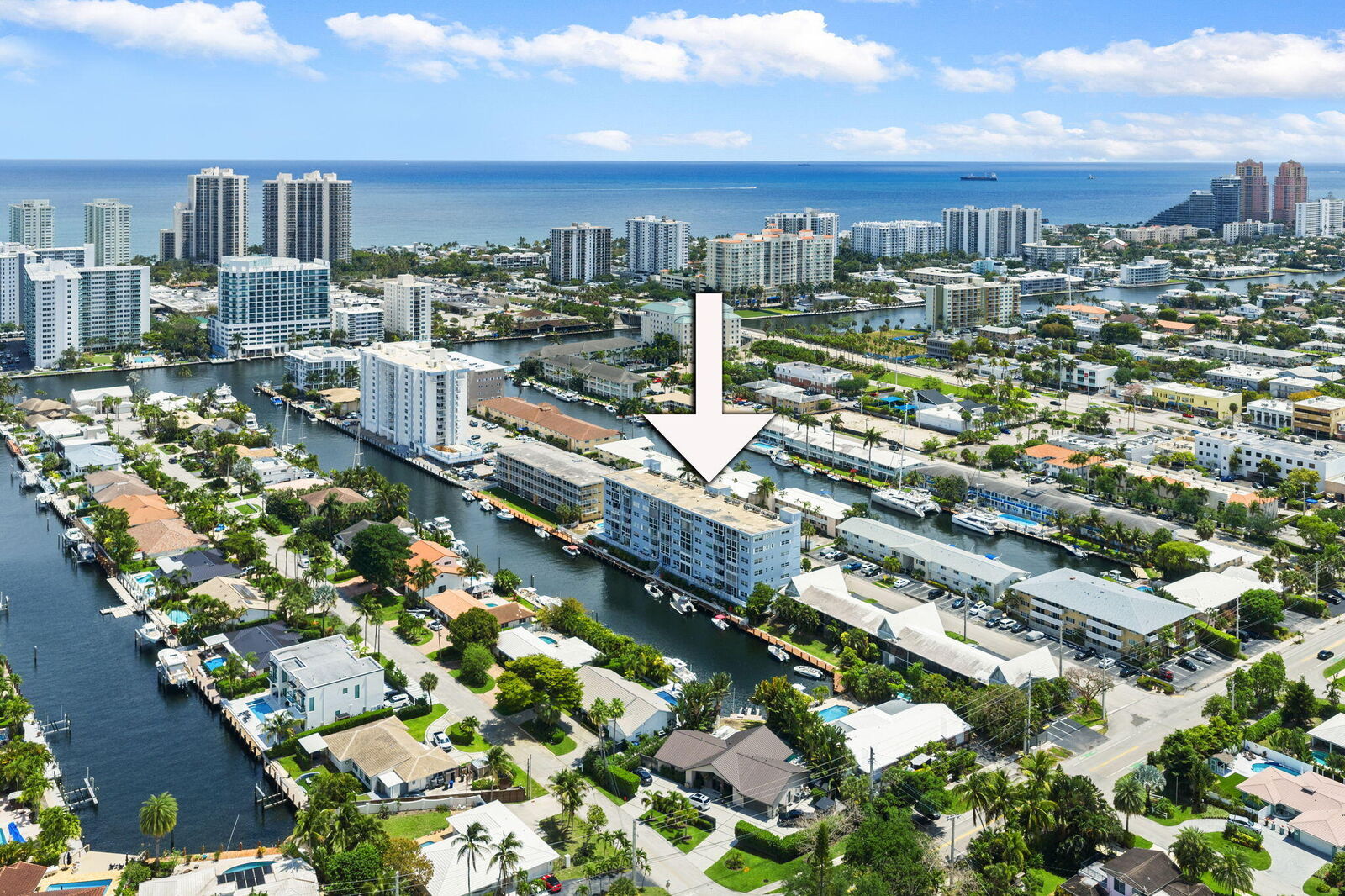 Property Photo: 2829 NE 33rd Court 101 FL 33306