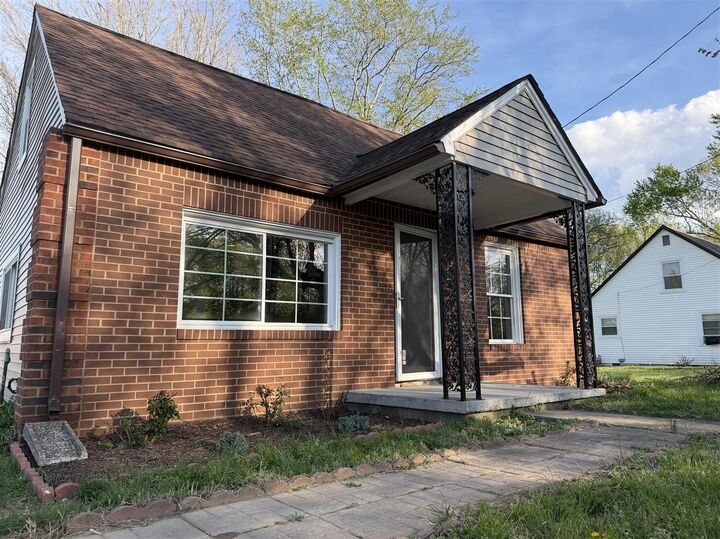 Property Photo:  512 Bell Street  KY 42134 